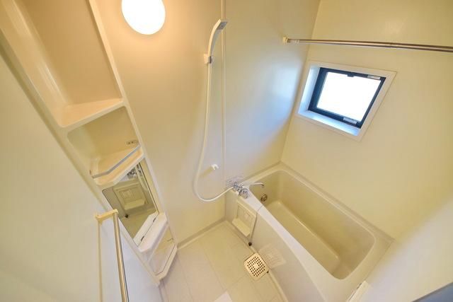 バス・シャワールーム　★追炊き・浴室乾燥機能付き★