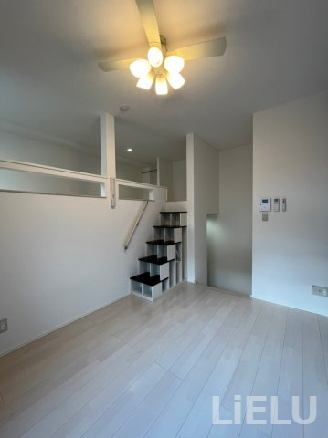 居室・リビング　同シリーズ物件のモデルルームになります※現況優先