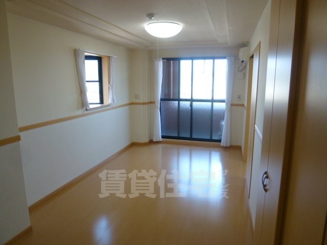 居室・リビング　リビング