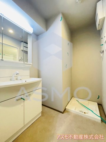 洗面設備　同マンション別部屋　参考写真