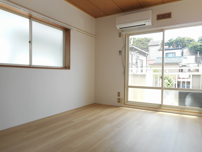 居室・リビング　日当たり、風通しの良い角部屋