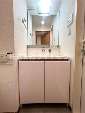 洗面設備　同タイプ参考写真?