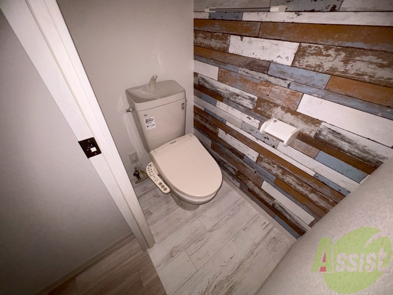 トイレ　トイレです。ウォシュレット付を探している方、おすすめです。