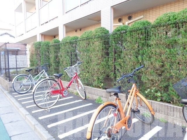 駐車場　駐輪場