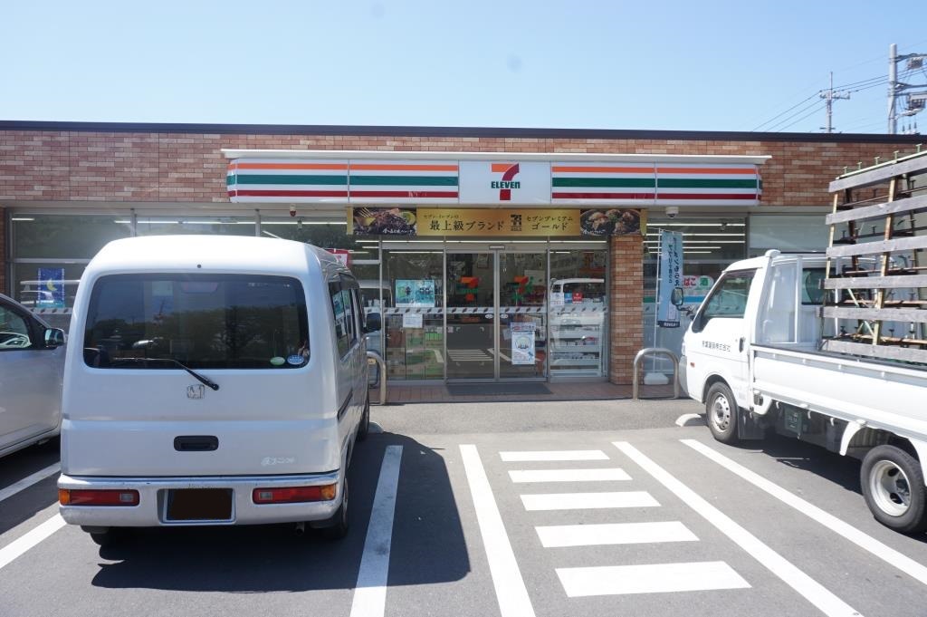 コンビニ　セブンイレブン 松戸紙敷店（コンビニ）まで249m