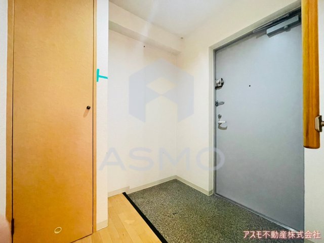玄関　同マンション別部屋参考写真