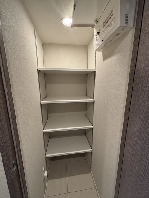 玄関　※同タイプ別部屋の写真になります。