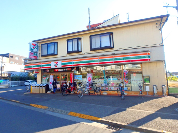 コンビニ　セブンイレブン（コンビニ）まで501m