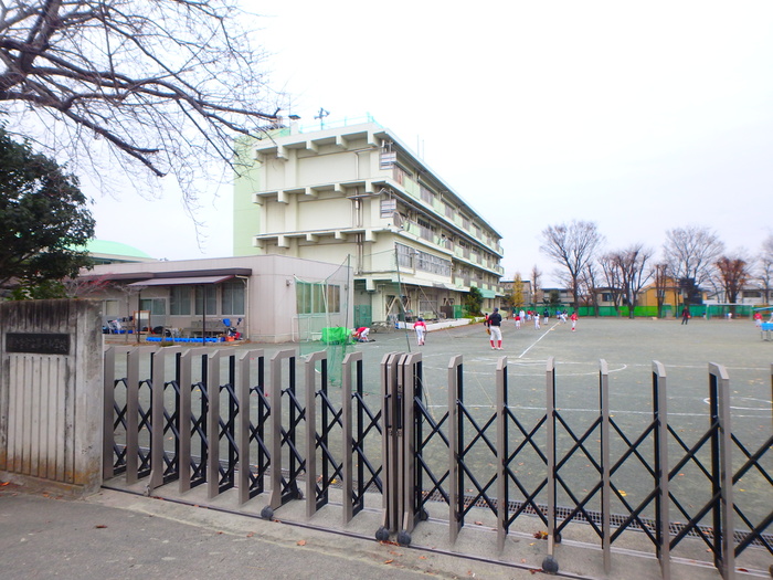 小学校　国分寺市立第十小学校（小学校）まで621m