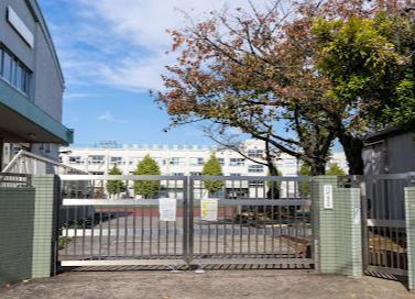 小学校　足立区立竹の塚小学校（小学校）まで170m