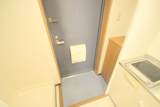 玄関　※別部屋の写真です