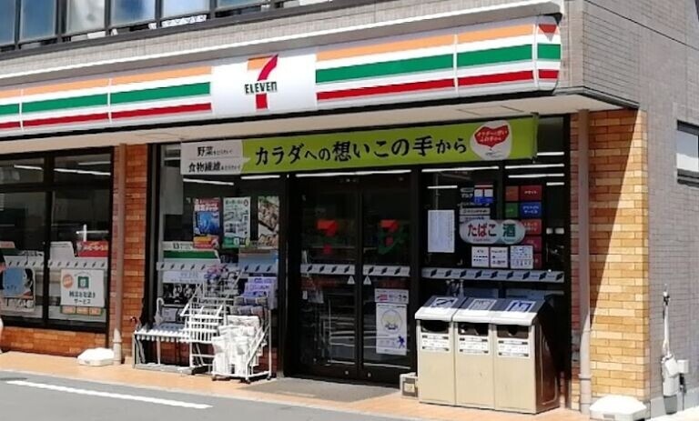 コンビニ　セブンイレブン蒲生旭町店（コンビニ）まで200m