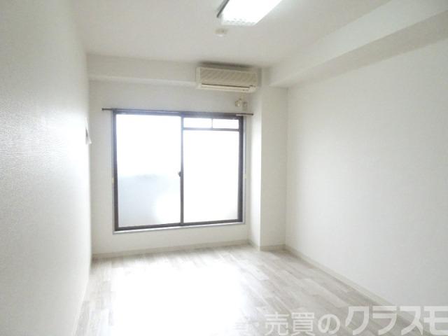 居室・リビング　明るいお部屋です♪