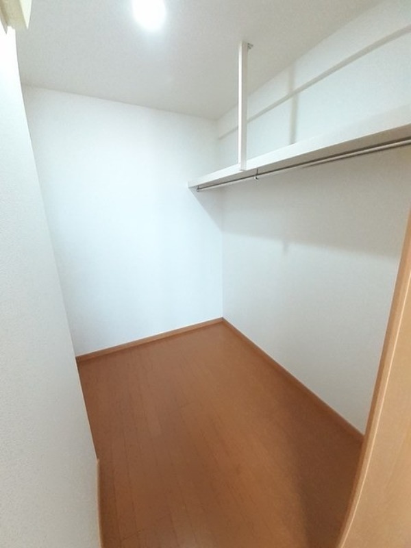 収納　図面と現状に相違がある場合には現状を優先
