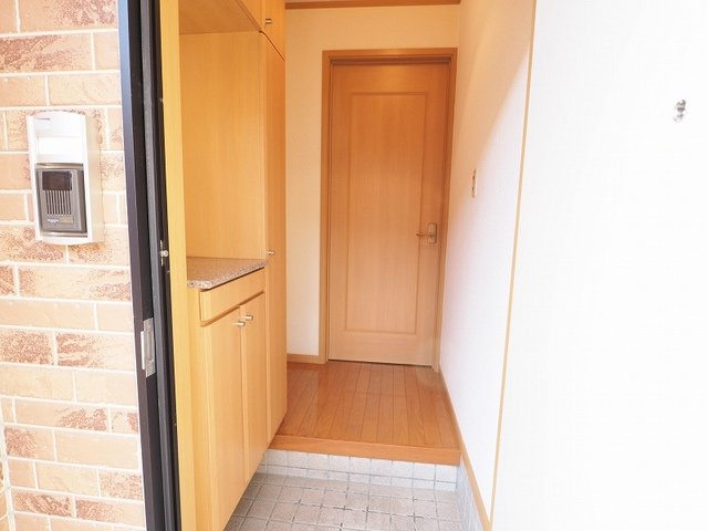 玄関　シンプルで使いやすい玄関です