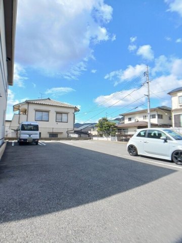 駐車場　駐車スペースもあります