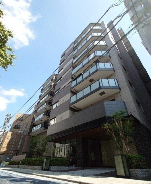 建物外観　外観タイル張りです