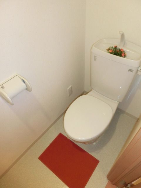トイレ　清潔感のあるトイレ