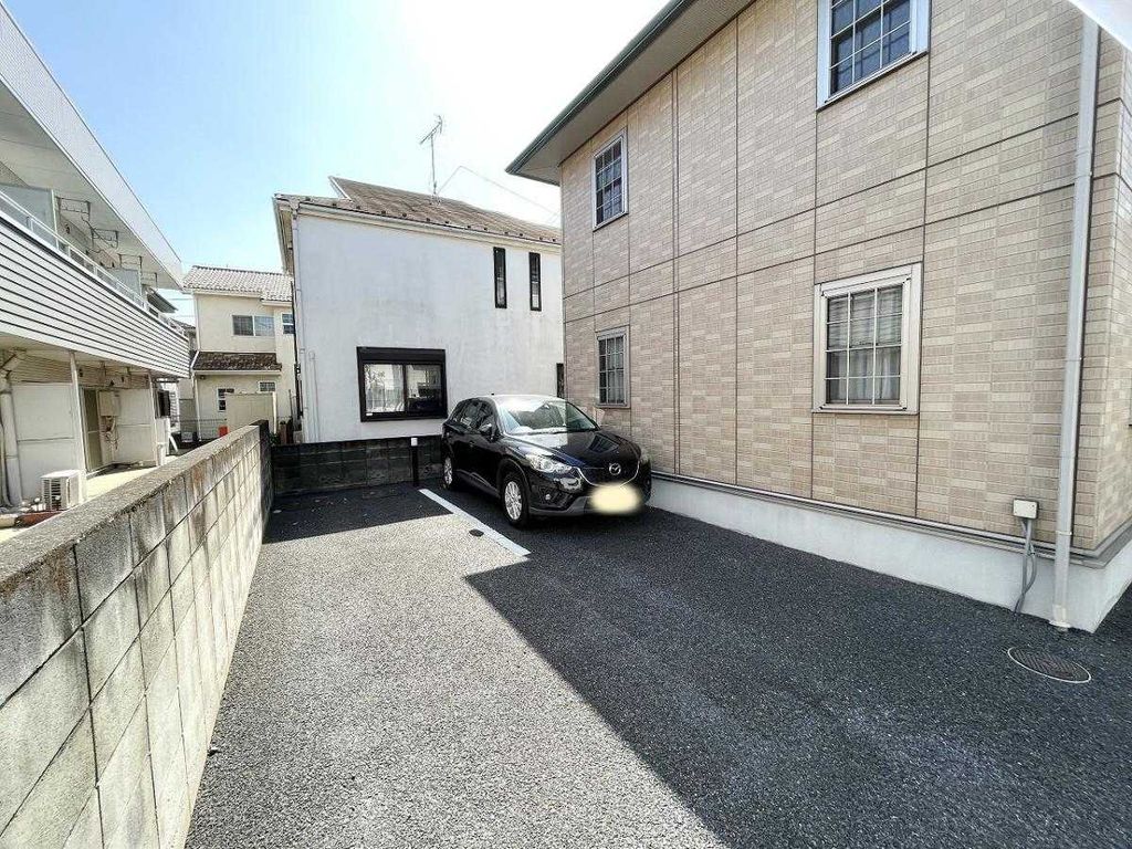 駐車場　駐車場