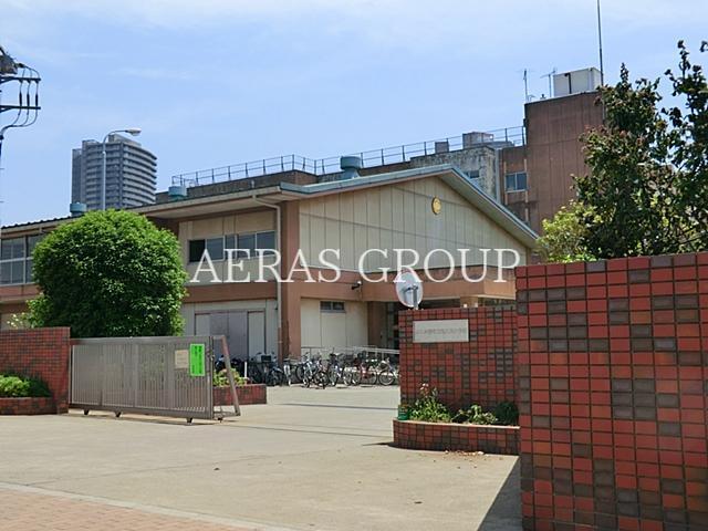 小学校　ふじみ野市立亀久保小学校（小学校）まで895m