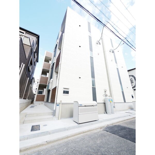 建物外観　外観　オートロック付　宅配ＢＯＸ有り