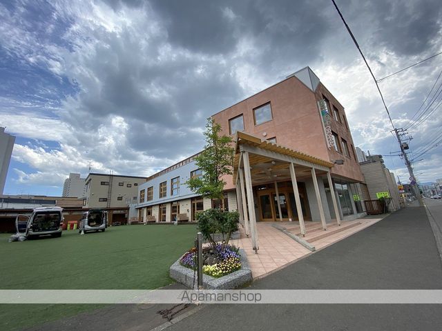 幼稚園・保育園　札幌白ゆり幼稚園（幼稚園・保育園）まで274m