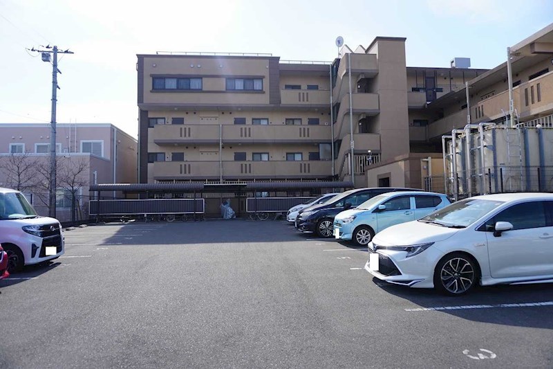 駐車場　空き要確認