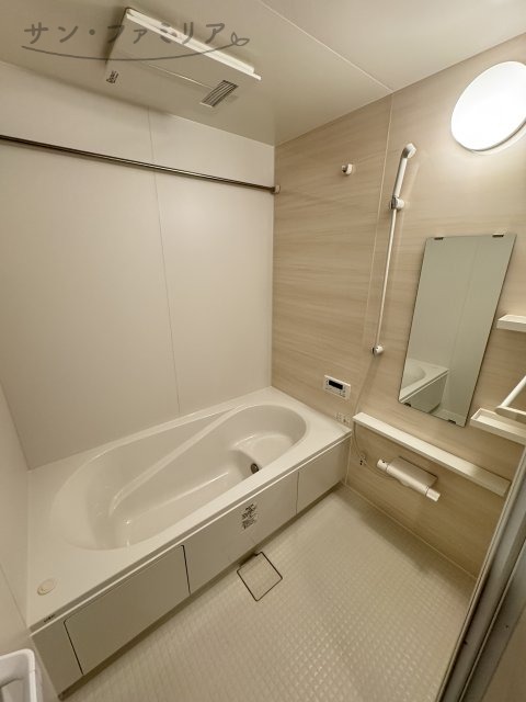 バス・シャワールーム　同一物件別部屋写真