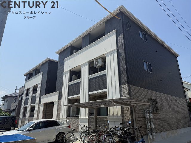 建物外観　オートロック付きで安心！宅配BOX付きで便利！