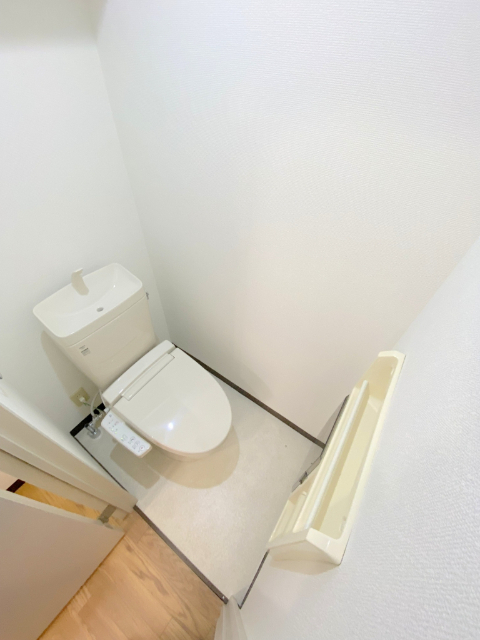 トイレ　※同一間取りの別の部屋です。