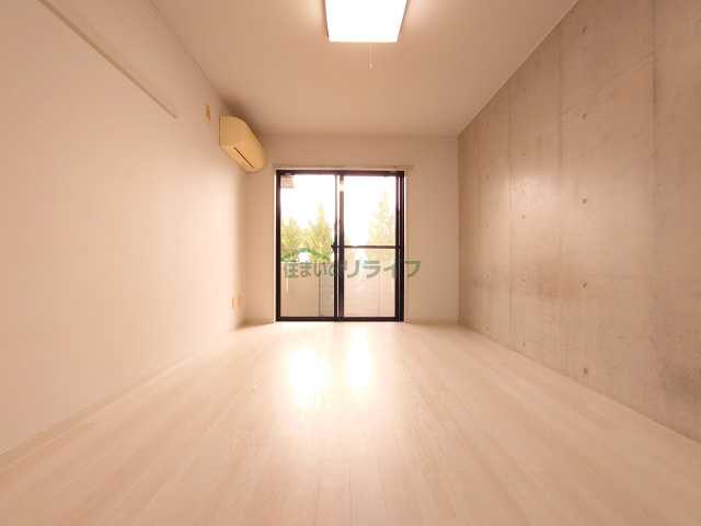 アルカディア下北沢の居間写真
