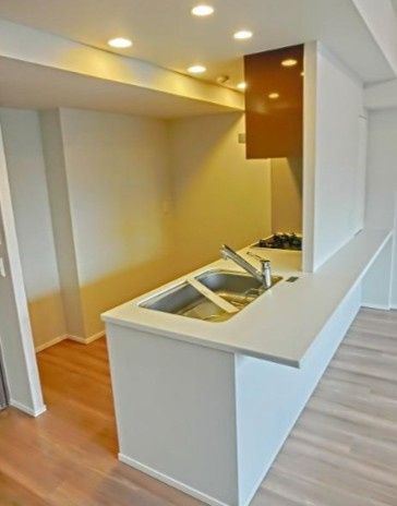 キッチン　写真は同タイプ住居です。