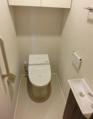 トイレ　写真は同タイプ住居です。