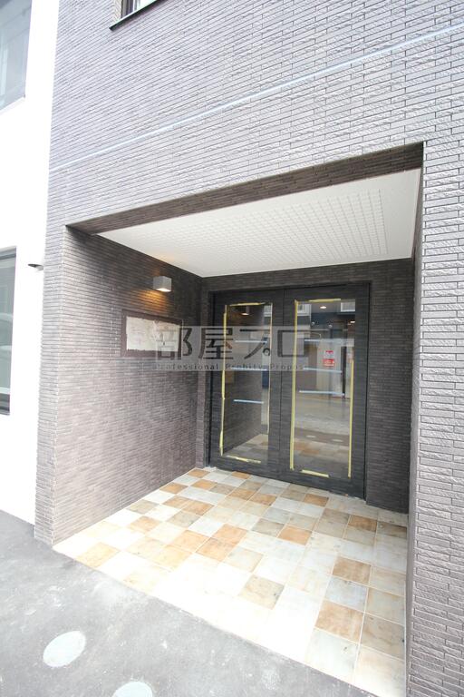 地下鉄東西線 西１１丁目駅 徒歩8分 築7年