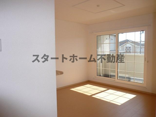 ＪＲ徳島線 石井駅 徒歩15分 2階建 築17年の居間写真