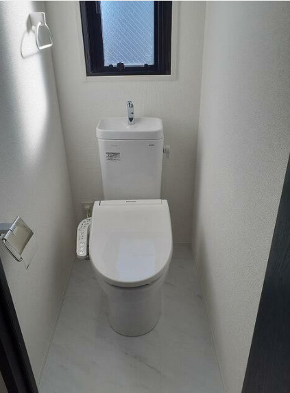 ＪＲ総武線 両国駅 徒歩7分 7階建 築4年のトイレ写真