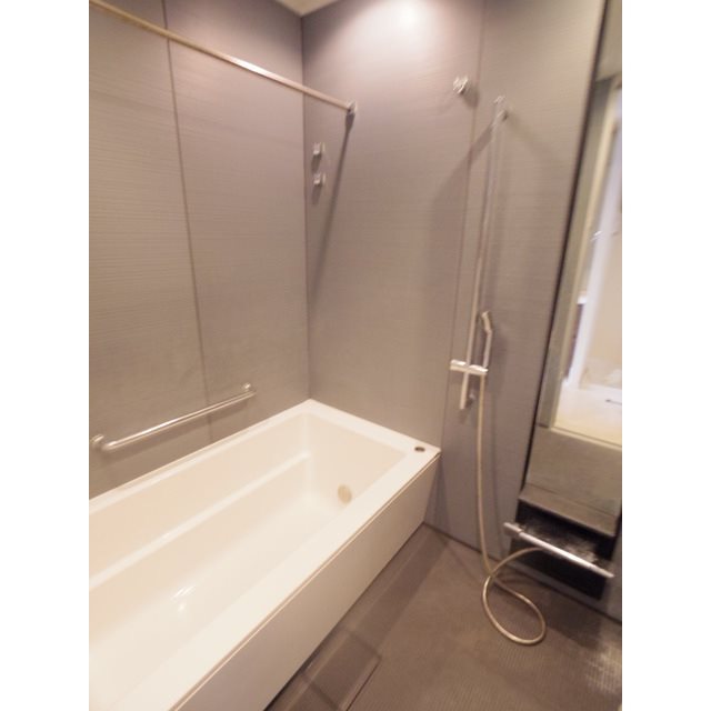 バス・シャワールーム　別部屋参考写真