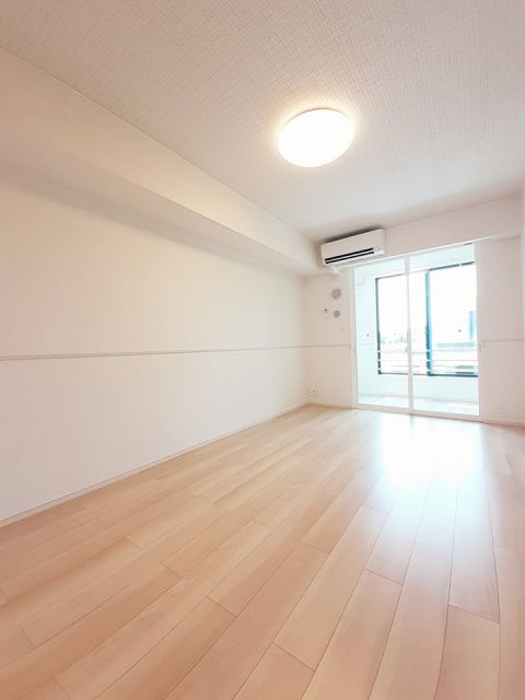 プリート フィオーレVの居間写真