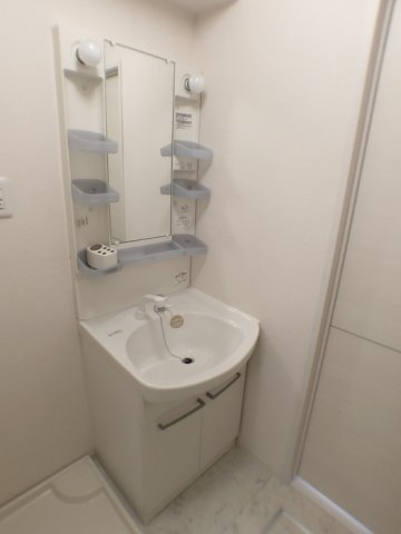 洗面設備　同仕様