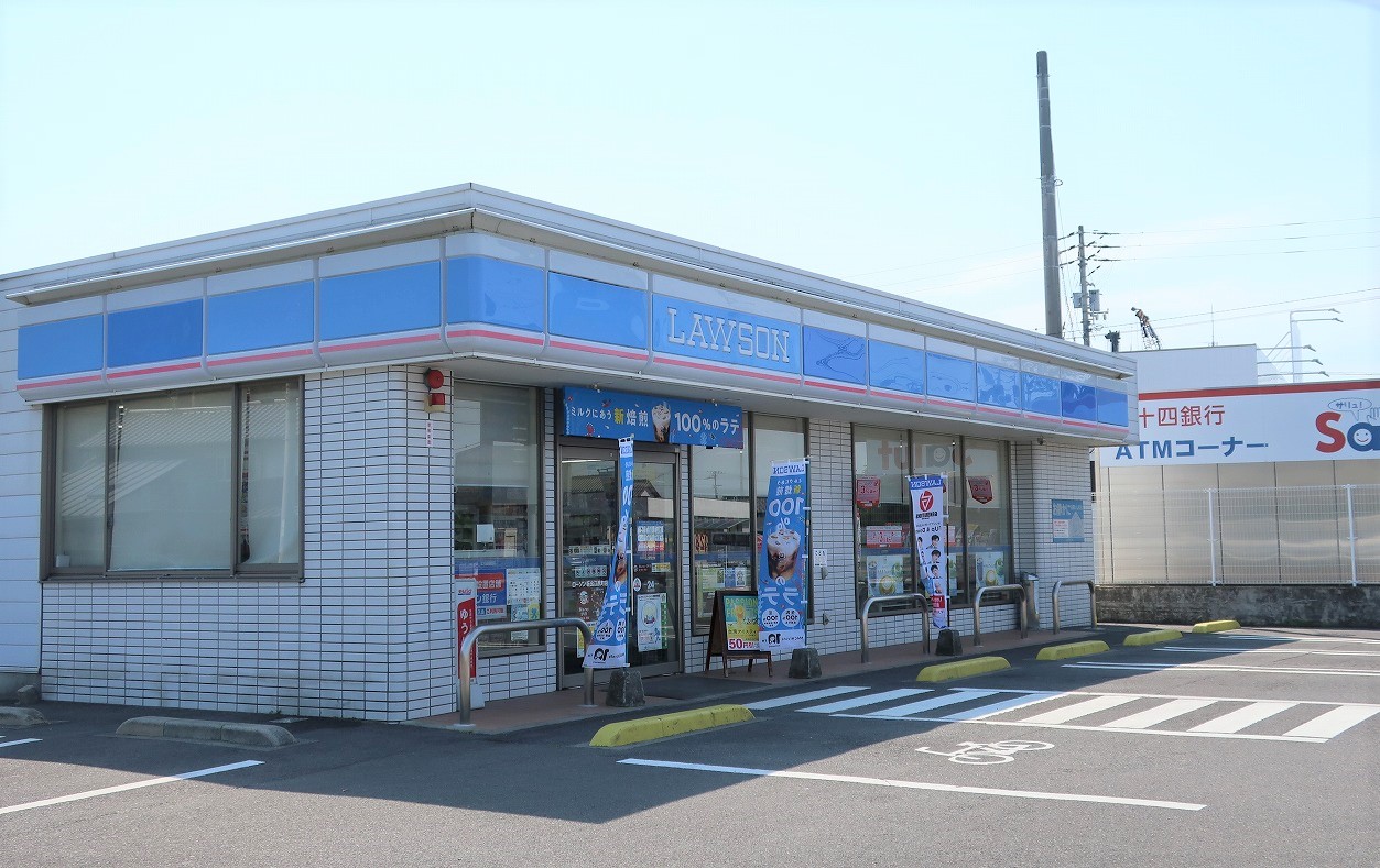 コンビニ　ローソン坂出江尻町店（コンビニ）まで857m