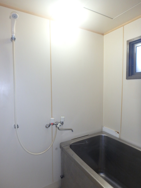 バス・シャワールーム　図面と現状に相違がある場合には現状を優先．．．