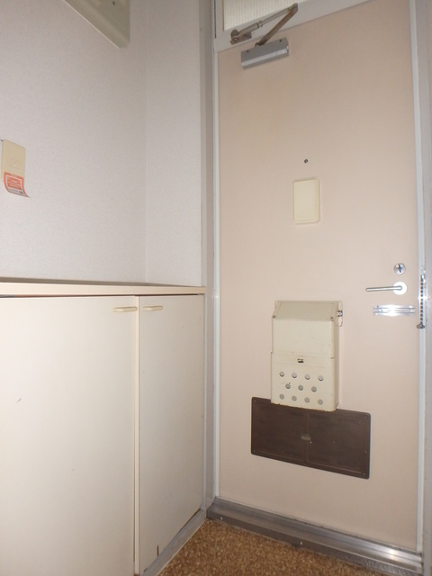 玄関　図面と現状に相違がある場合には現状を優先．．．