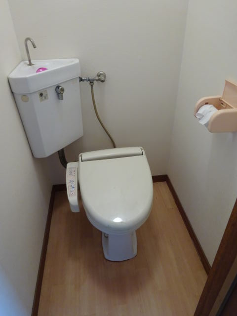 【青柳ビルのトイレ】