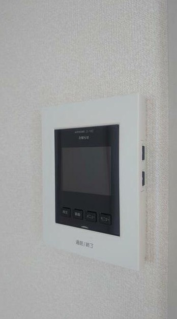 セキュリティ　来客を確認できるTVモニター付インターホン