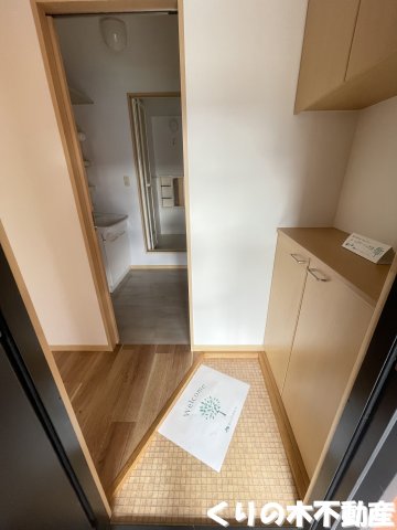 玄関　シンプルで使いやすい玄関です