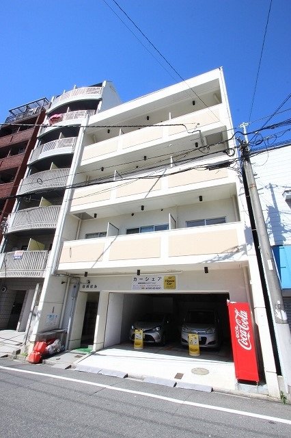 【広島市南区金屋町のマンションの建物外観】