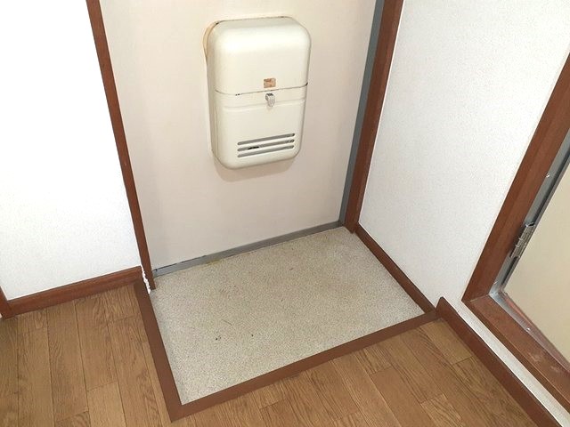 光ハイツ・杉本の玄関写真
