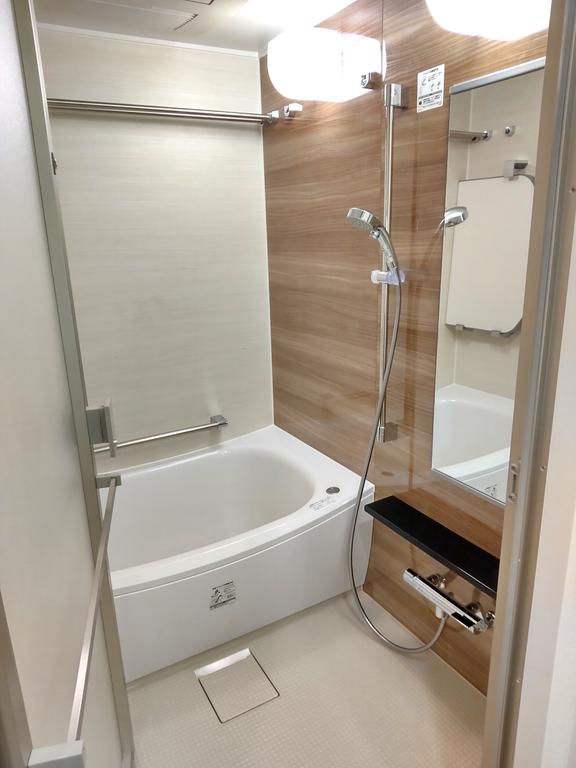 バス・シャワールーム　オートバス（追焚可）、浴室暖房乾燥機
