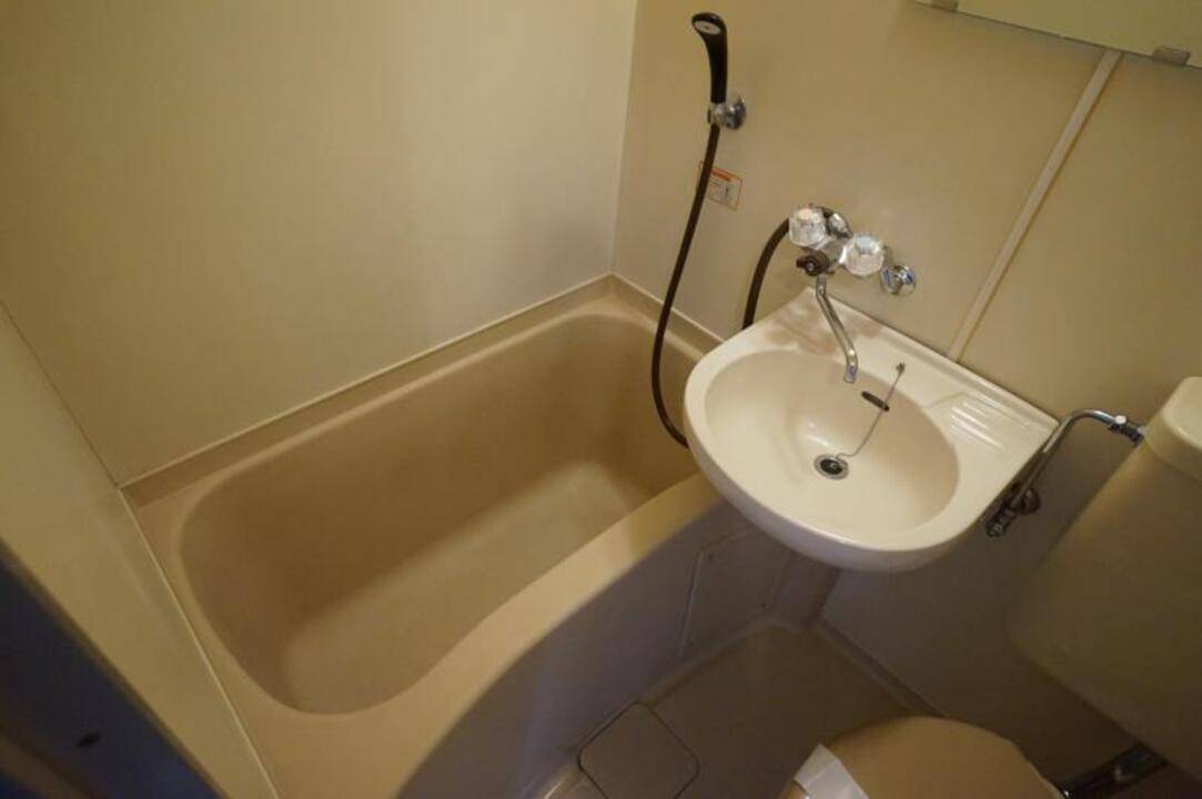 バス・シャワールーム　浴室