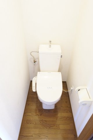 【コーポN＆Eのトイレ】
